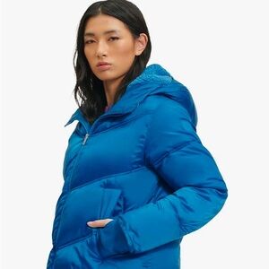 UGG® Ronney Water Resistant Crop Puffer Jacket - Med Blue